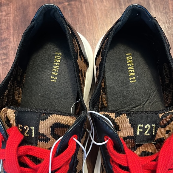 Forever 21 Platform Leopard Fashion Sneakers Size 8 fits like 8.5 worn once! - Picture 4 of 7